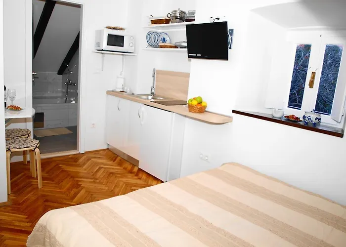 Apartment Bonbon